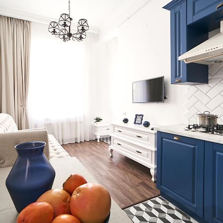 LUX APARTAMENT на Левицького Львов Экстерьер фото