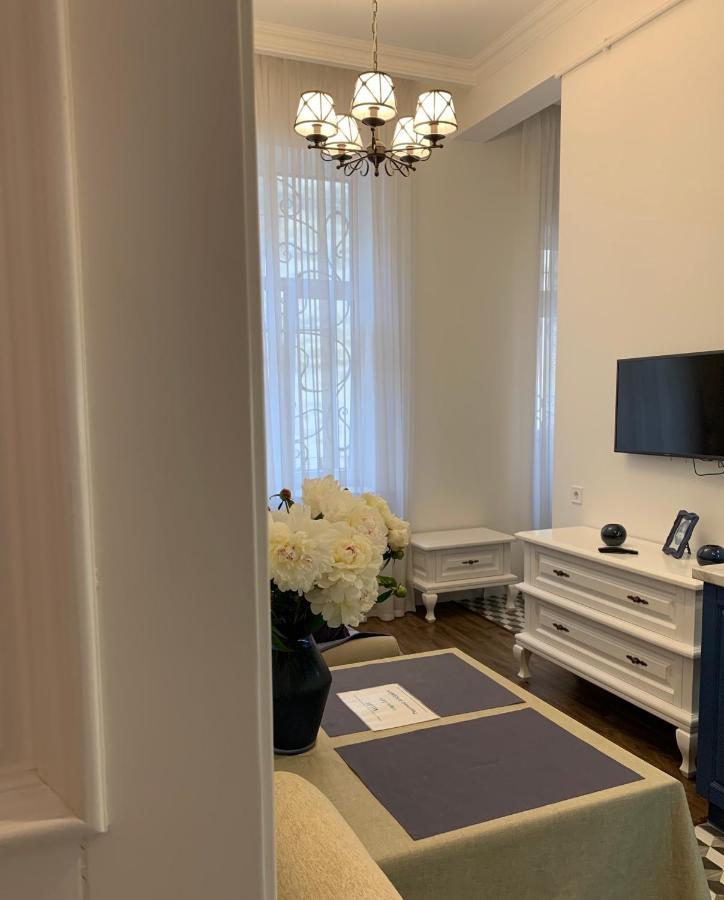 LUX APARTAMENT на Левицького Львов Экстерьер фото